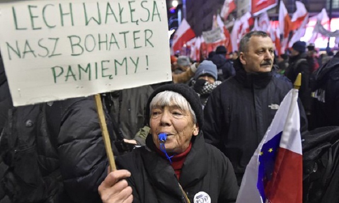 Thousands protest against rightwing government in Poland 